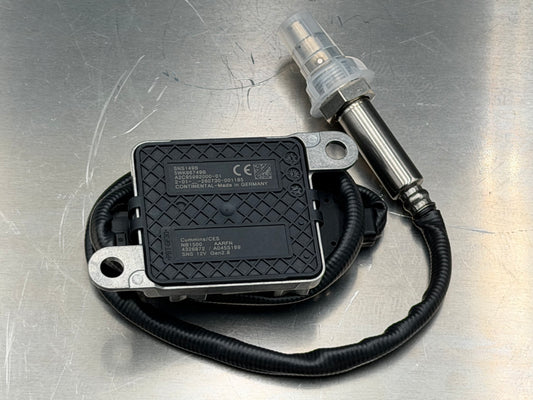 IDI PRO SERIES PACCAR MX-13 / Cummins ISX Inlet (NOx) Sensor - 12V NGK SENSOR KIT 1924000