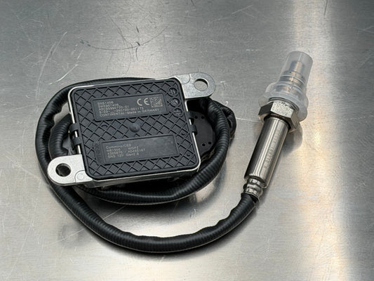 IDI PRO SERIES Cummins ISX12 / ISX15 Inlet (NOx) Sensor - 12V NGK SENSOR KIT 2872944